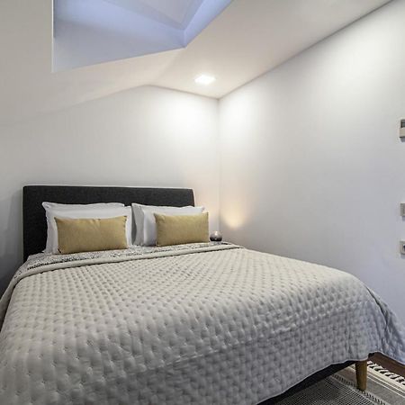 Sleek Residence Flat With Great Location In Sisli Istanboel Buitenkant foto